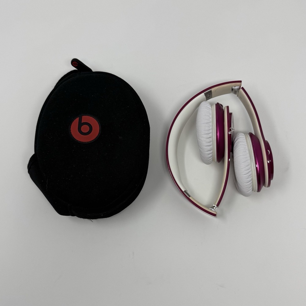 Beats by Dre Solo HD On Ear Wired Hot Pink Headphones w/ Carrying Case